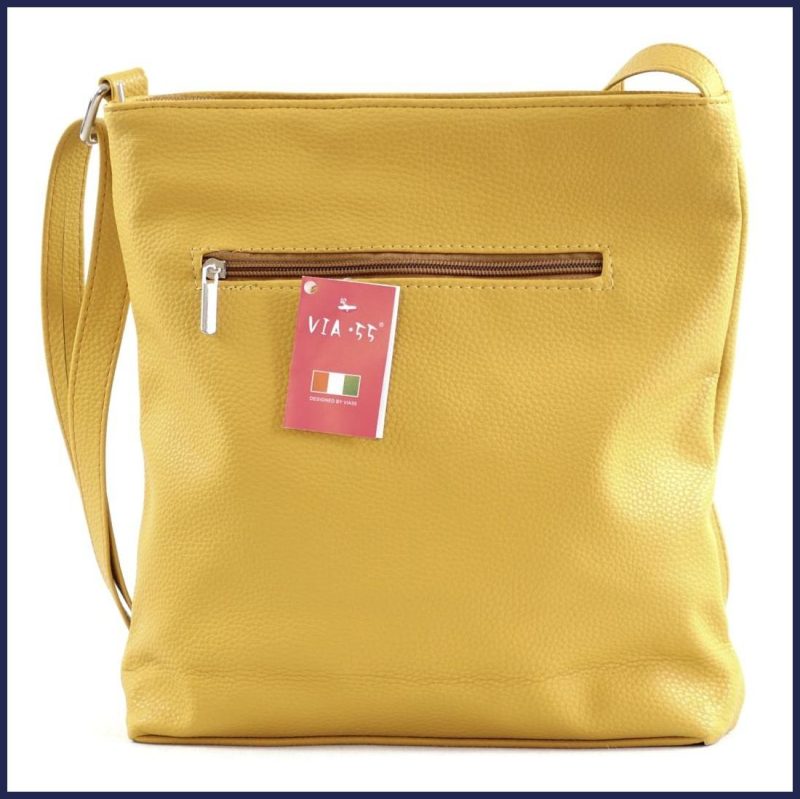 VIA55 női keresztpántos táska függőleges csíkokkal, rostbőr, sárga nagymeretunoitaska-hu c